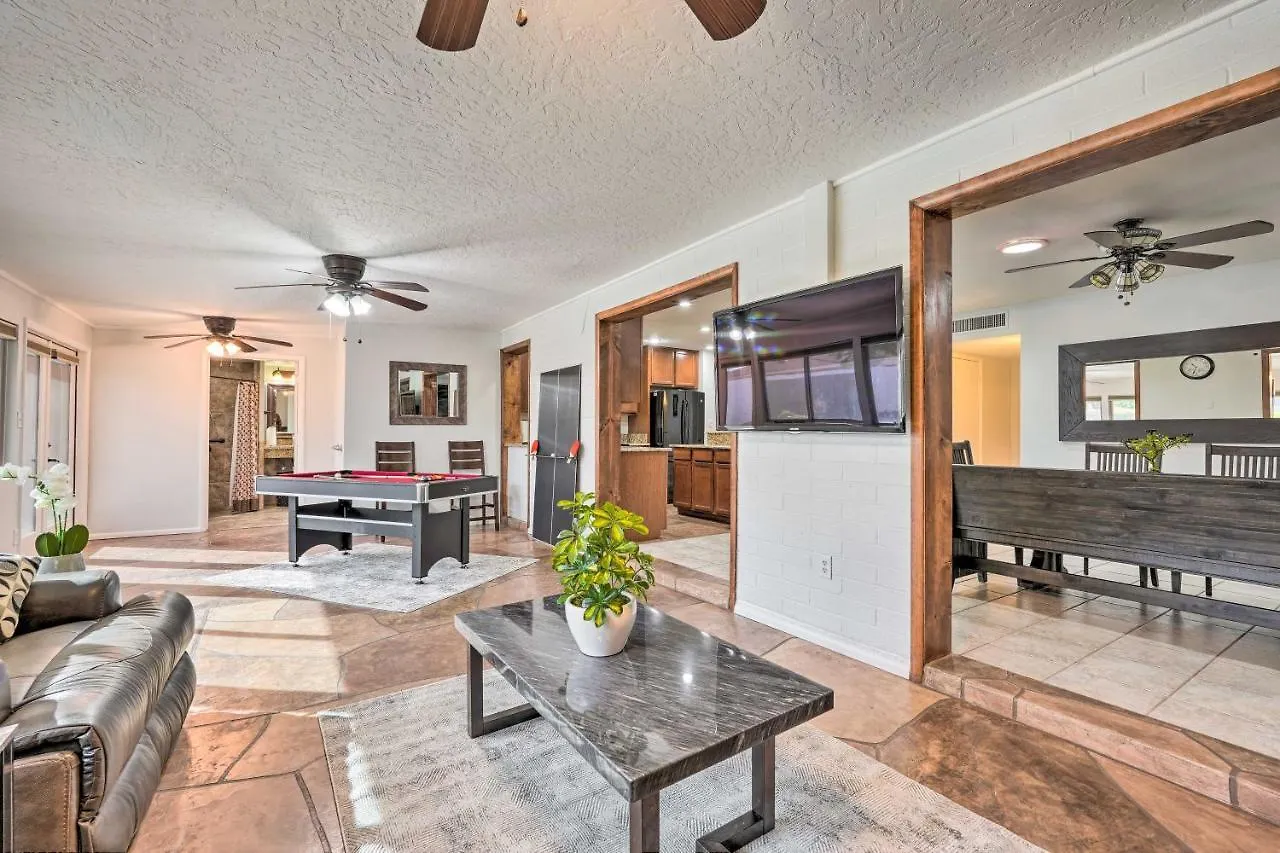 Villa Scottsdale Getaway With Private Pool And Grill!