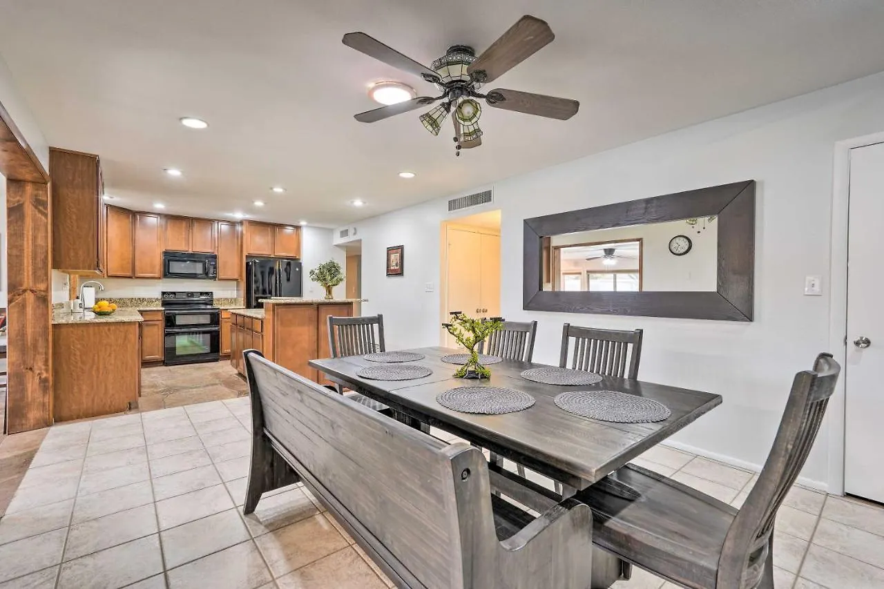 Villa Scottsdale Getaway With Private Pool And Grill!
