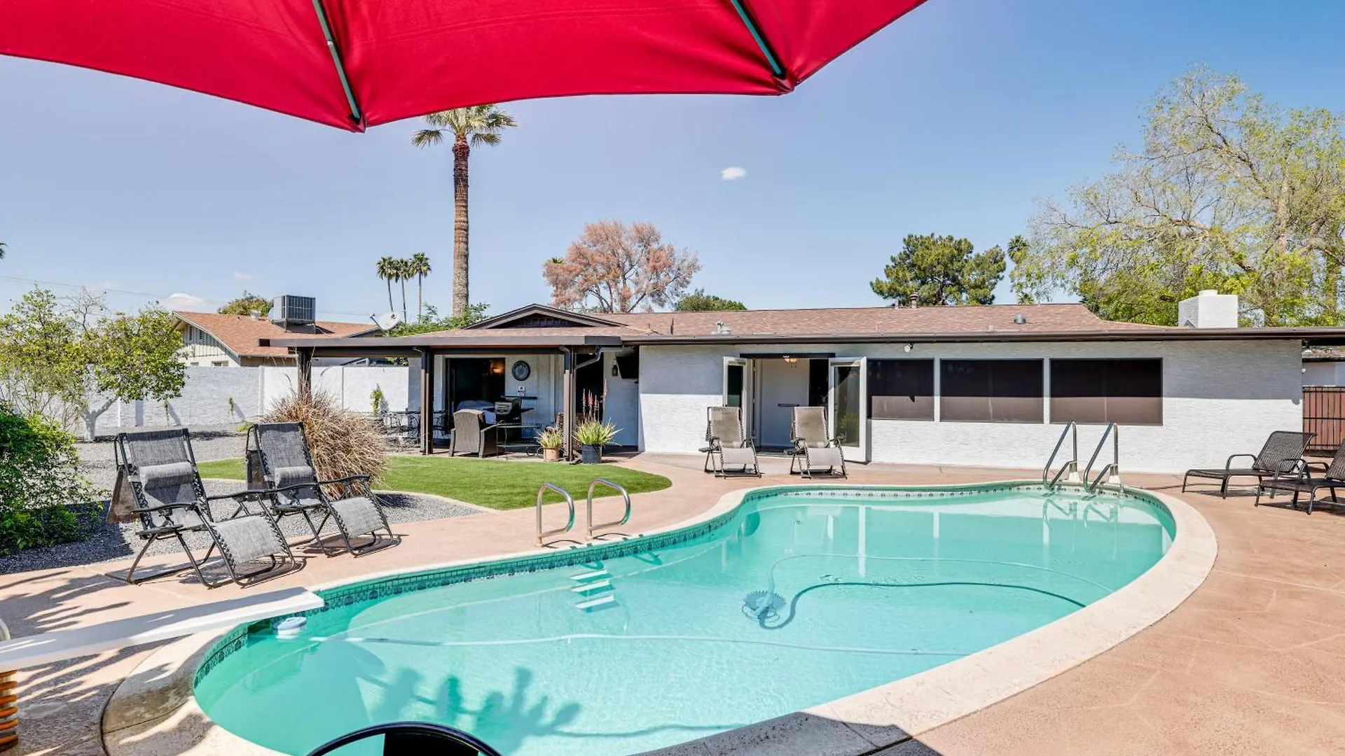 Villa Scottsdale Getaway With Private Pool And Grill! Ferienhaus